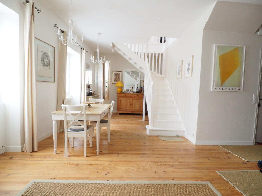 Appartement  Duplex Concarneau Centre-Ville 4 pi�ce(s) 130 m2 avec Cave et Parking