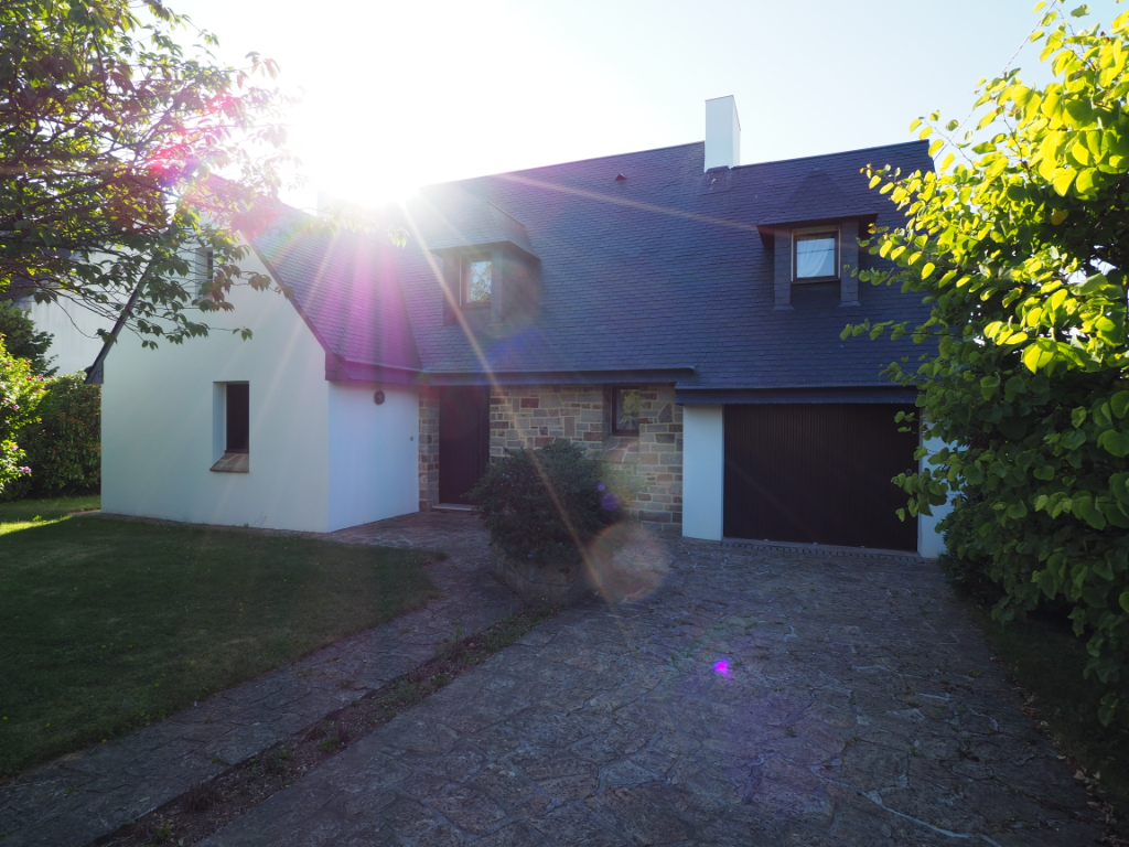 Maison � Vendre - CONCARNEAU - Traditionnelle T5 de 134 m�