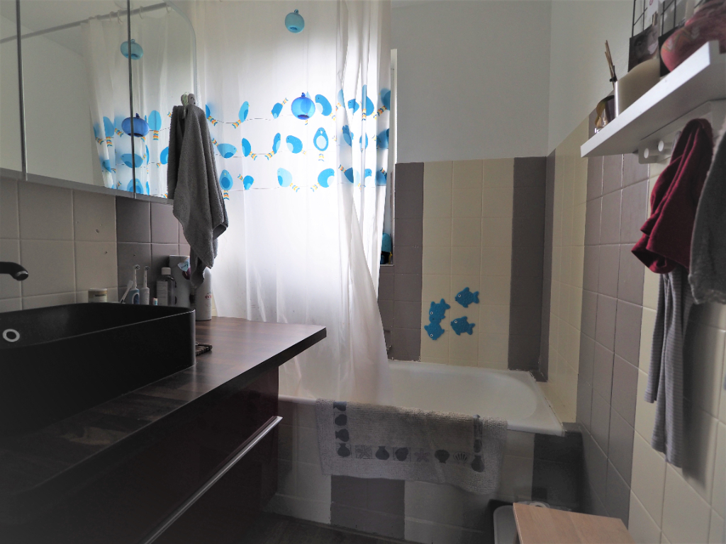 Appartement  3 pi�ce(s)