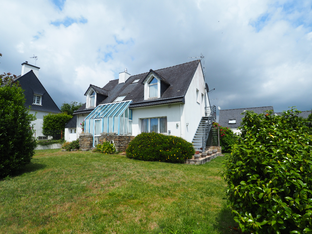EXCLUSIVIT� AGENCE - Maison Tr�gunc de 130 m� environ sur 600 m� de jardin