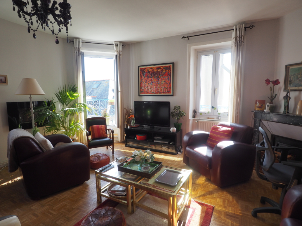 EXCLUSIVIT�- A vendre Appartement Concarneau T3 pi�ce(s) 87 m2 en HYPER CENTRE !