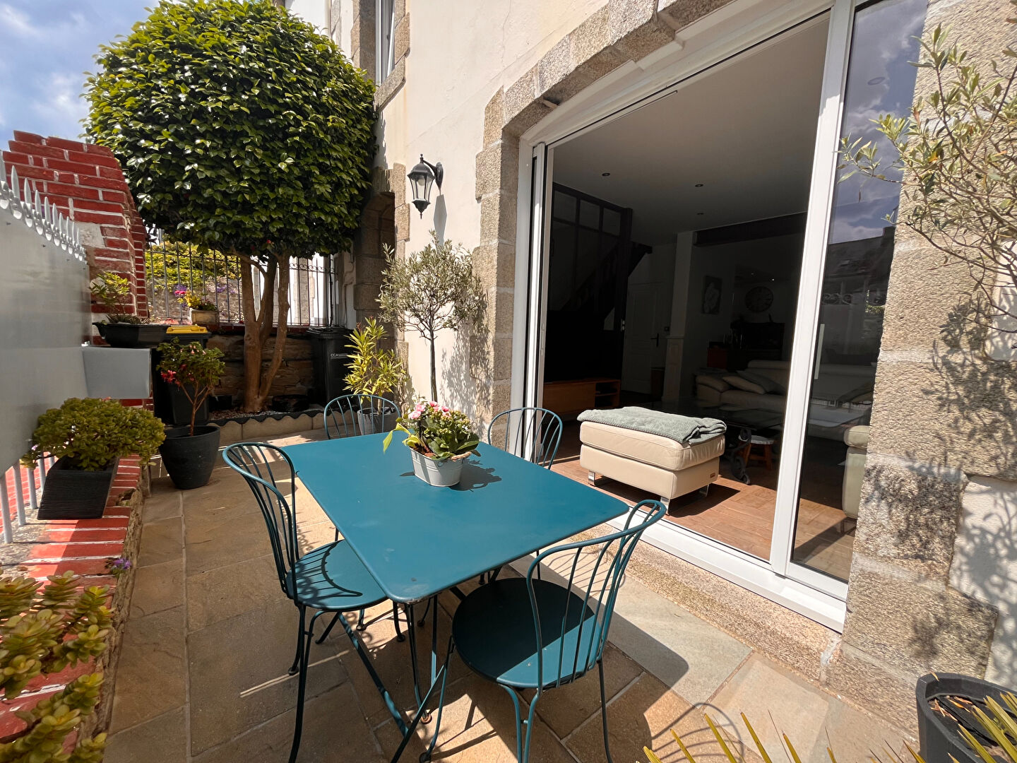 Commerces et mer � pieds - Maison � vendre en plein centre-ville de Concarneau charme et luminosit�