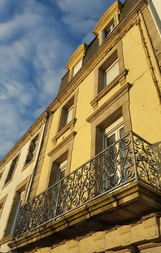 EXCLUSIVIT� AGENCE -  Centre ville de Concarneau  - Ensemble immobilier de 3 appartements dans Immeuble de charme