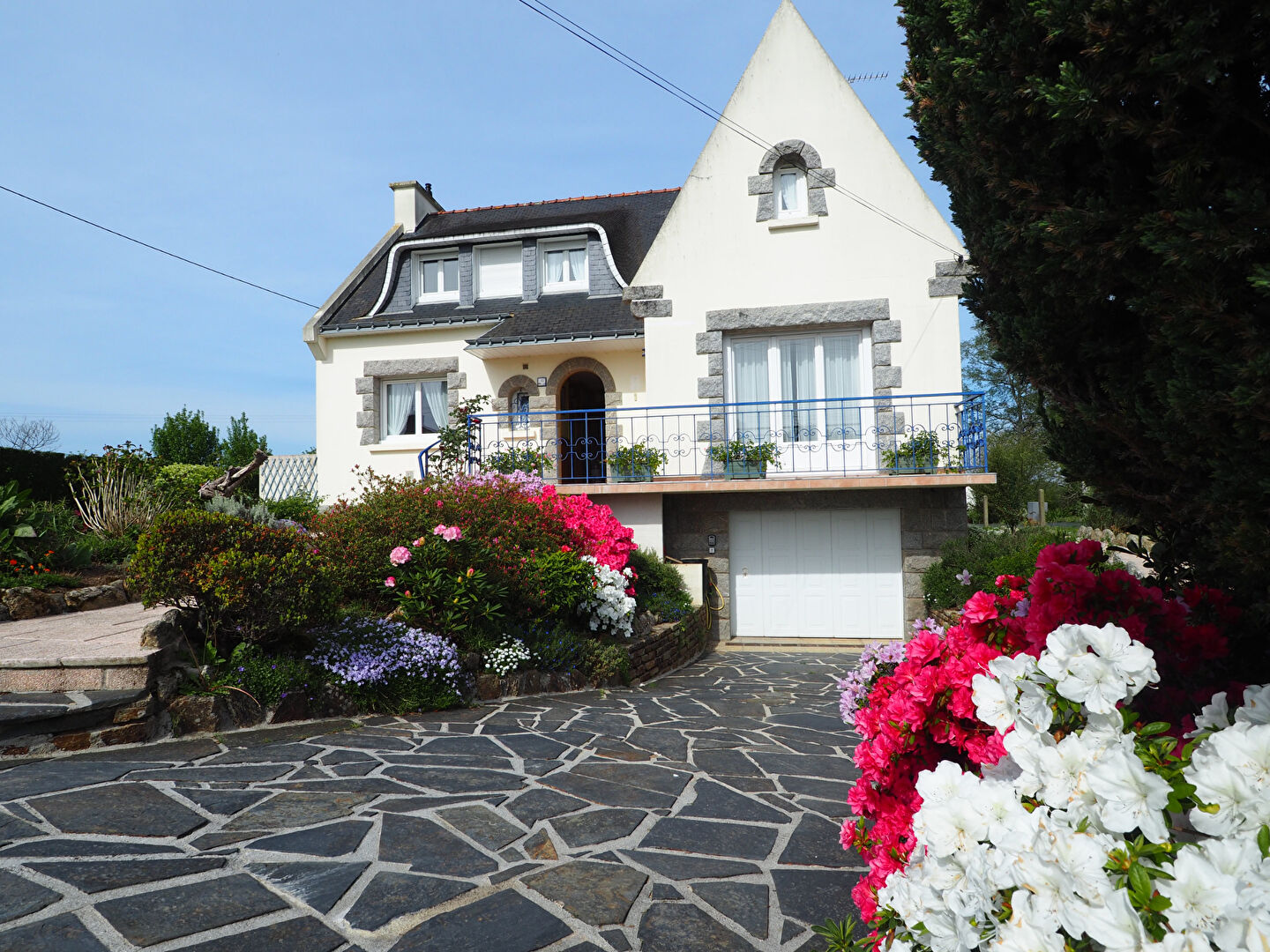 EXCLUSIVIT� AGENCE - CONCARNEAU - Belle Maison familiale de Construction Traditionnelle T5  de 134 m� sur un terrain de 1240 m2