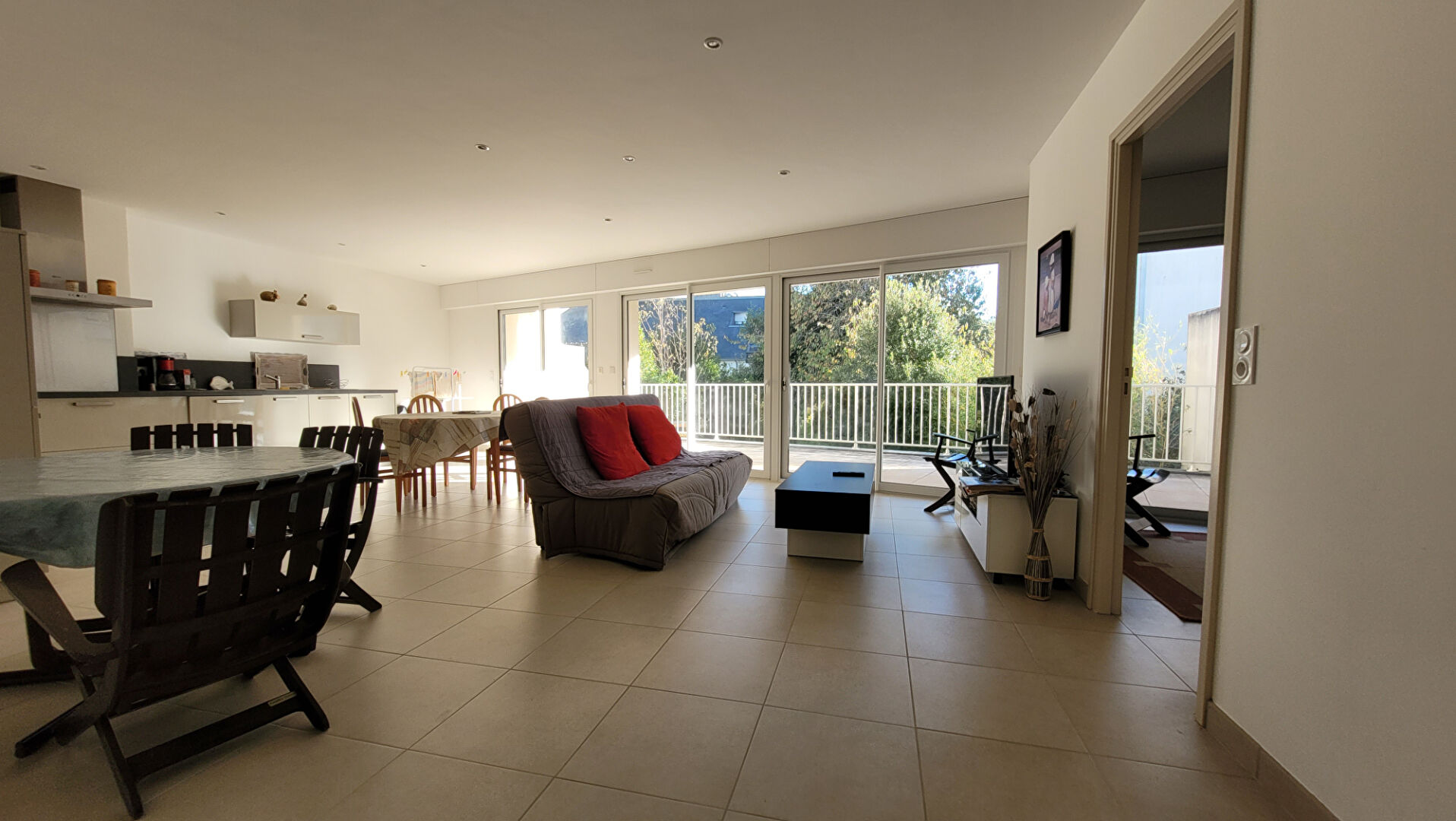 � Louer en plein Centre-ville Appartement T5 de 109.90 m� avec Terrasse de 30 m�, jardin privatif, parking double et cave