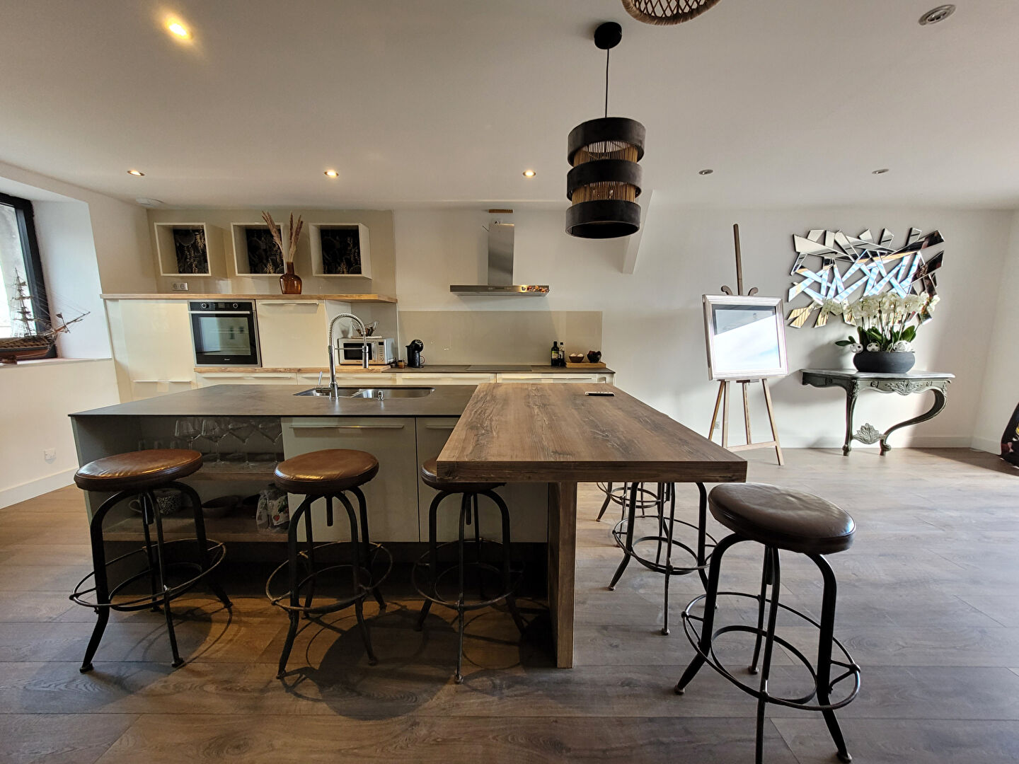 CONCARNEAU CENTRE-VILLE Superbe Appartement 5 pi�ce(s) aux allures de Loft