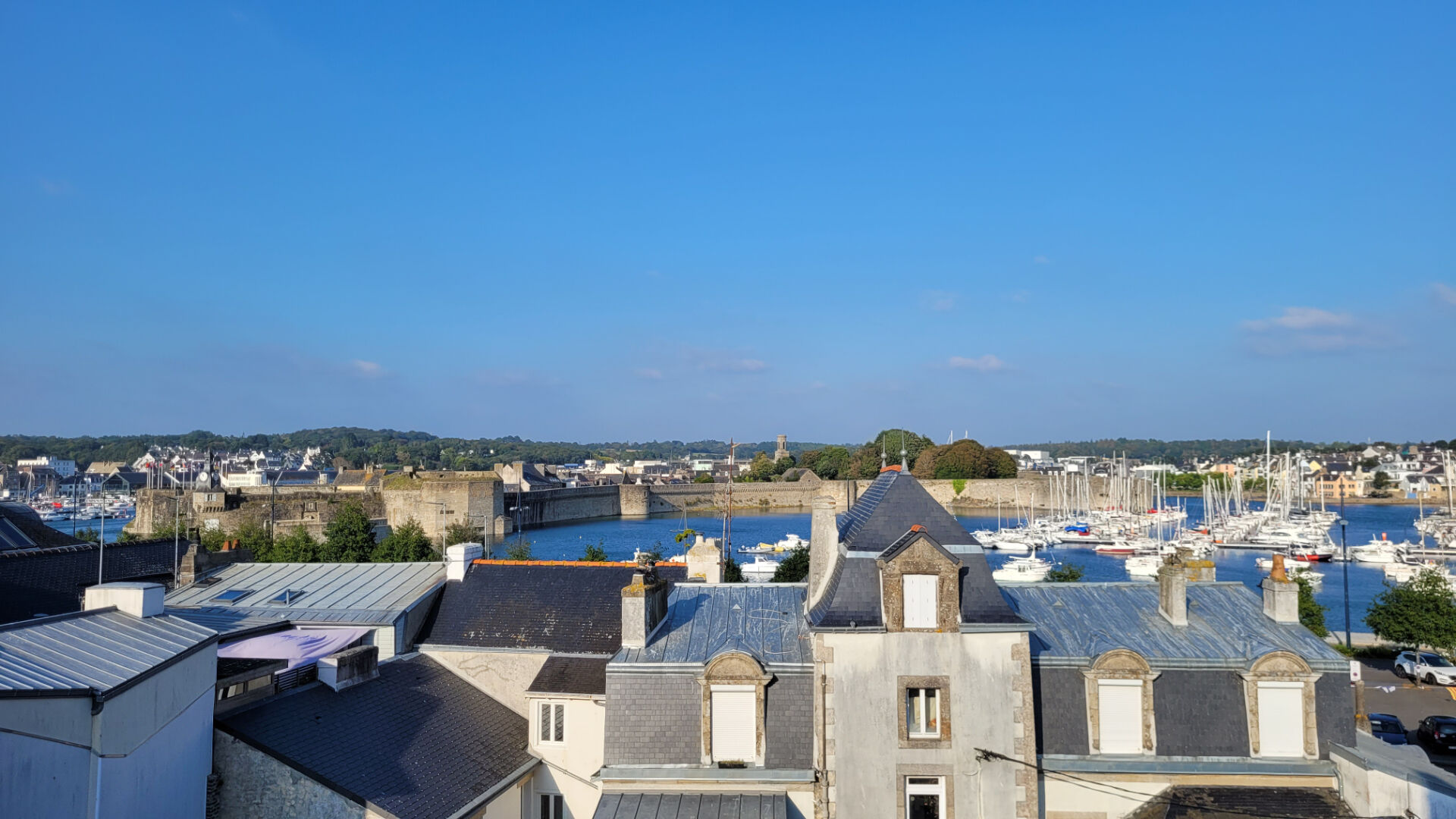 Concarneau - Centre-ville - Studio r�nov� de 31.92 m�