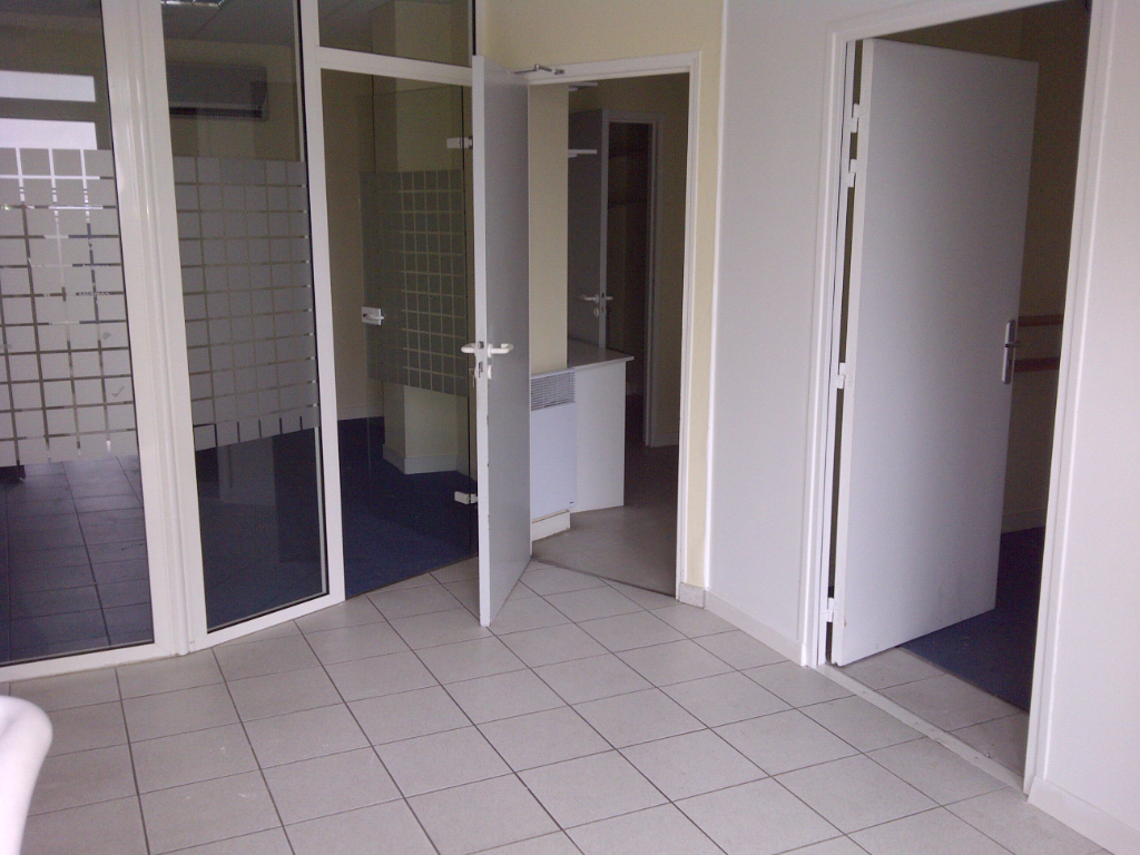 Local commercial Concarneau