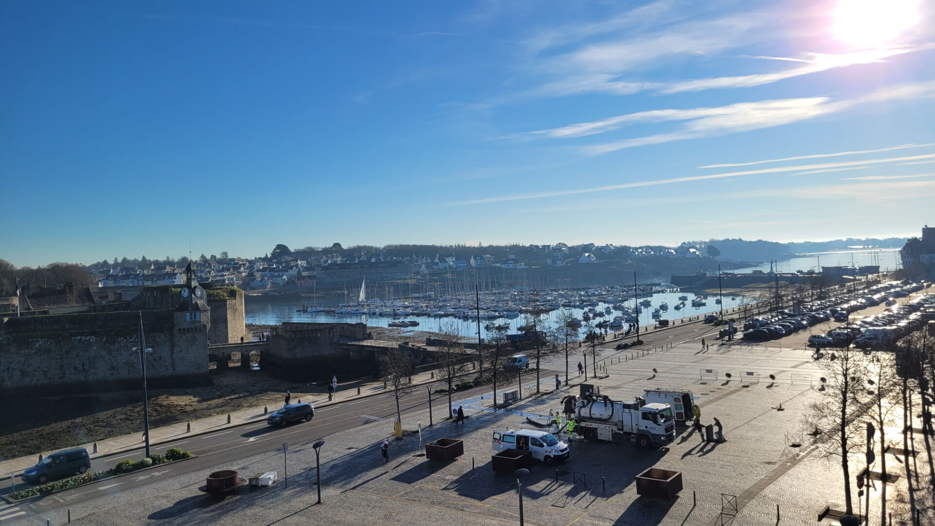 CONCARNEAU - Hyper Centre - T2 meubl� avec Vue sur le port de plaisance et la Ville Close