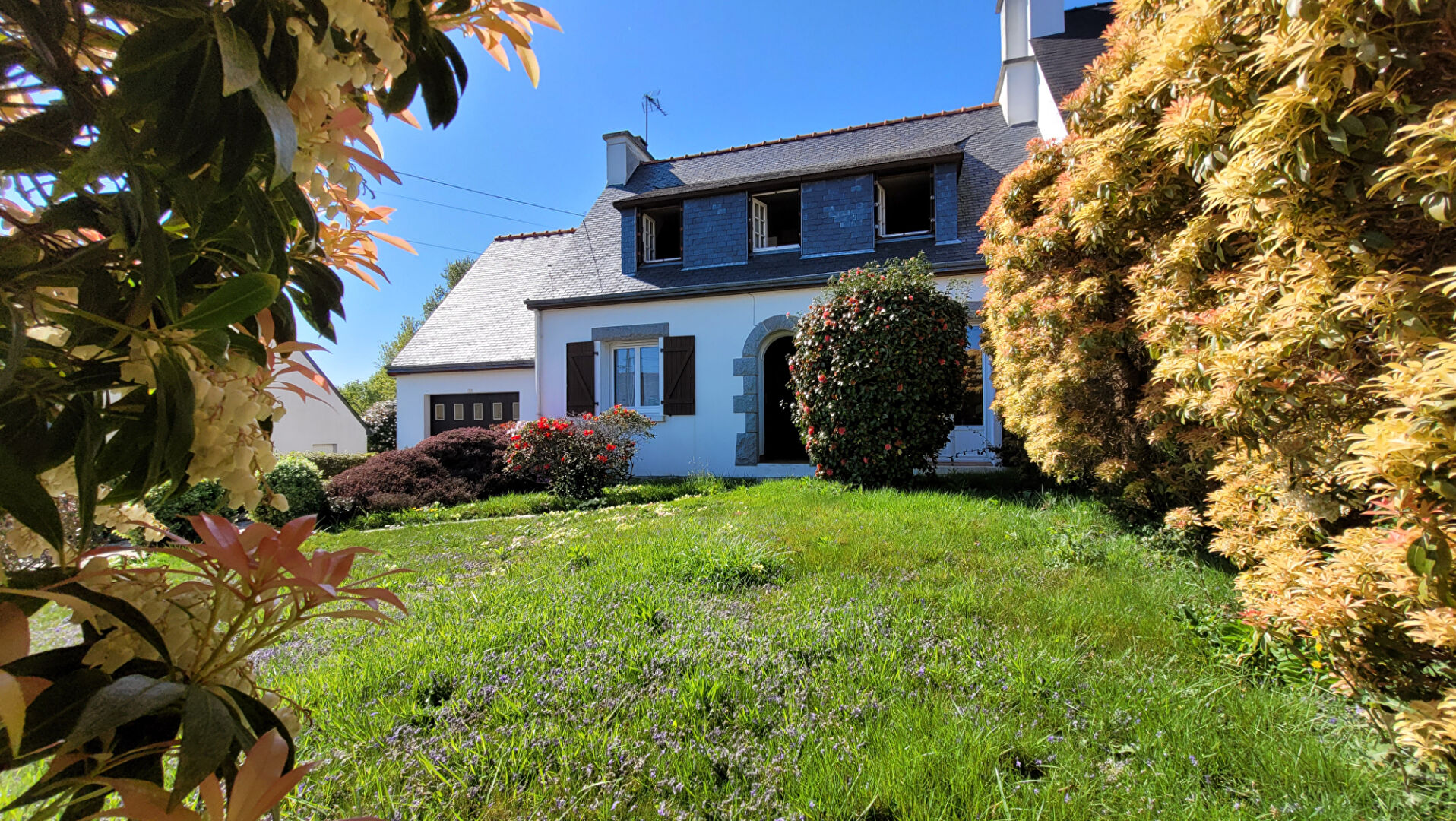 EXCLUSIVIT� AGENCE DU QUAI - Maison Traditionnelle T4 de 92 m� dans un quartier calme proche des commerces et des �coles.