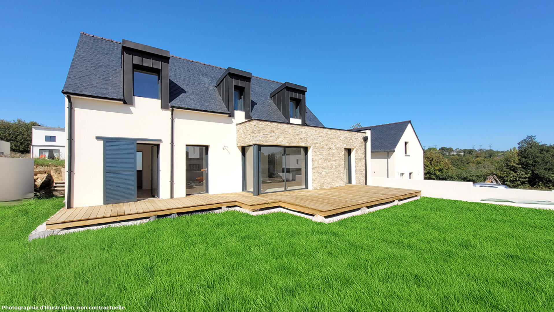 A vendre � Concarneau, Maison T6  de 129 M� neuve haut de gamme - Livraison fin octobre frais de notaire r�duits