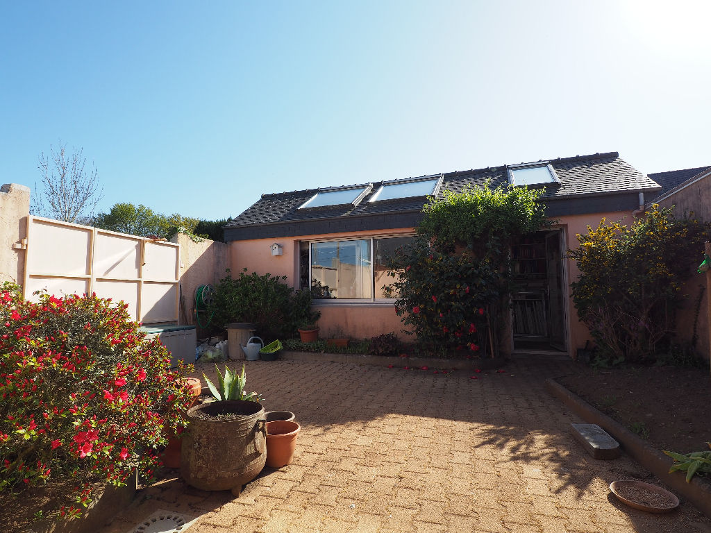 Maison Concarneau 5 pi�ce(s) 166.70 m�